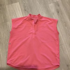Figs women scrub top size Med